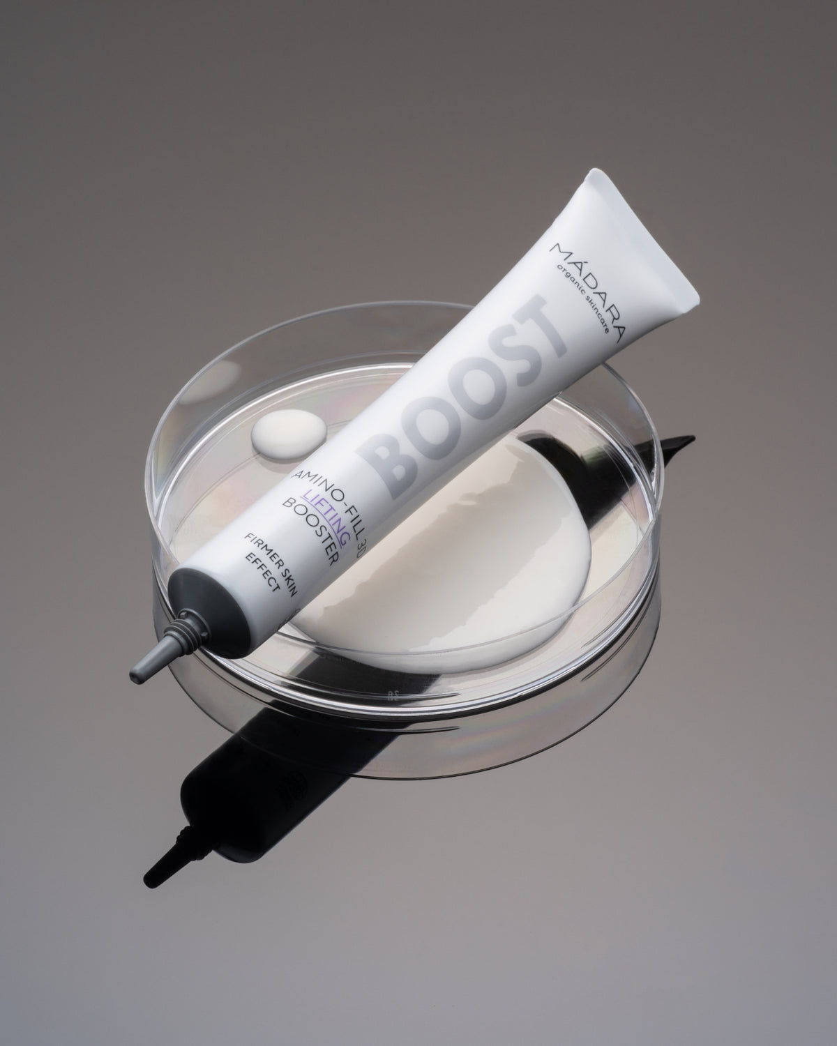 MÁDARA Organic Skincare lifting effect concentrate A3203 25 product photo on plain background.