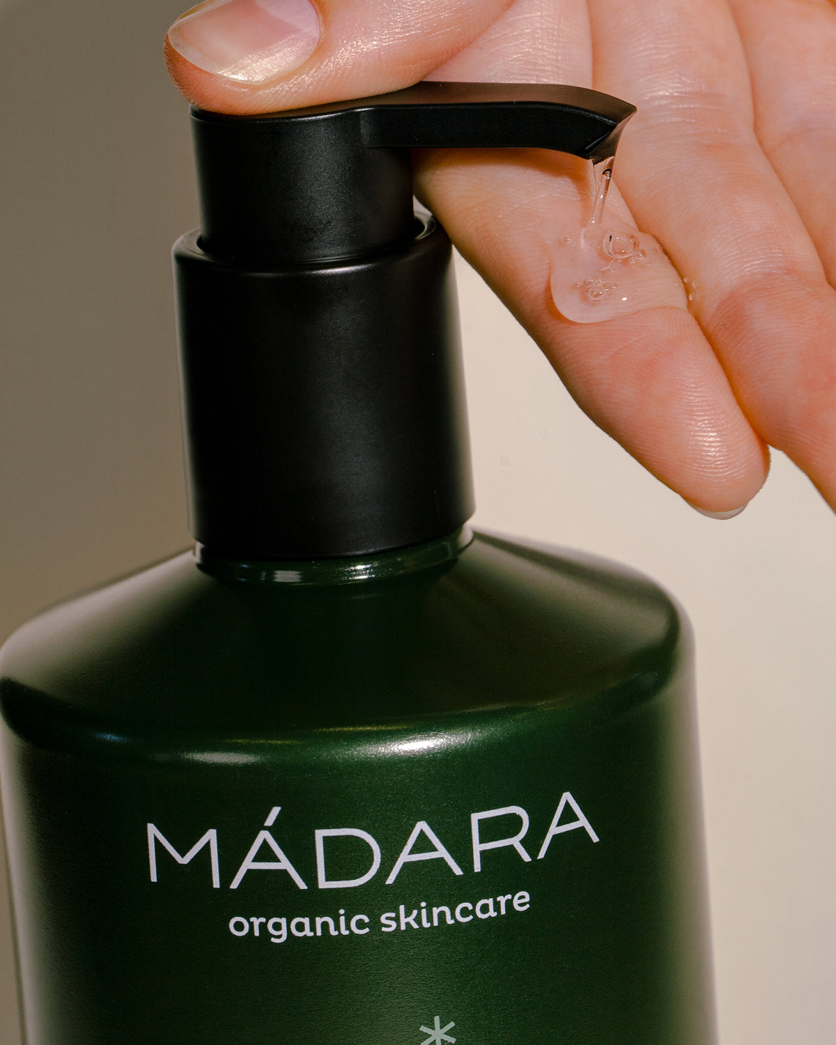 MADARA wild woods shower gel
