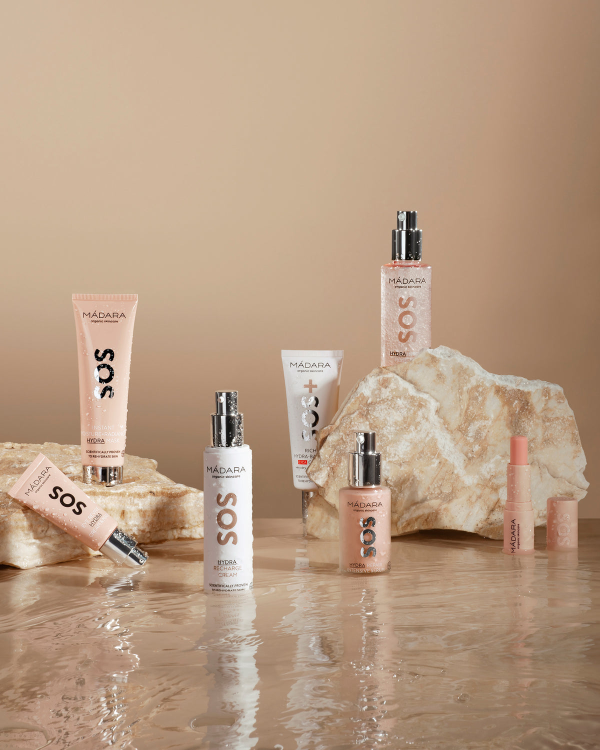 MÁDARA Organic Skincare sos skincare A3025 product photo on plain background.