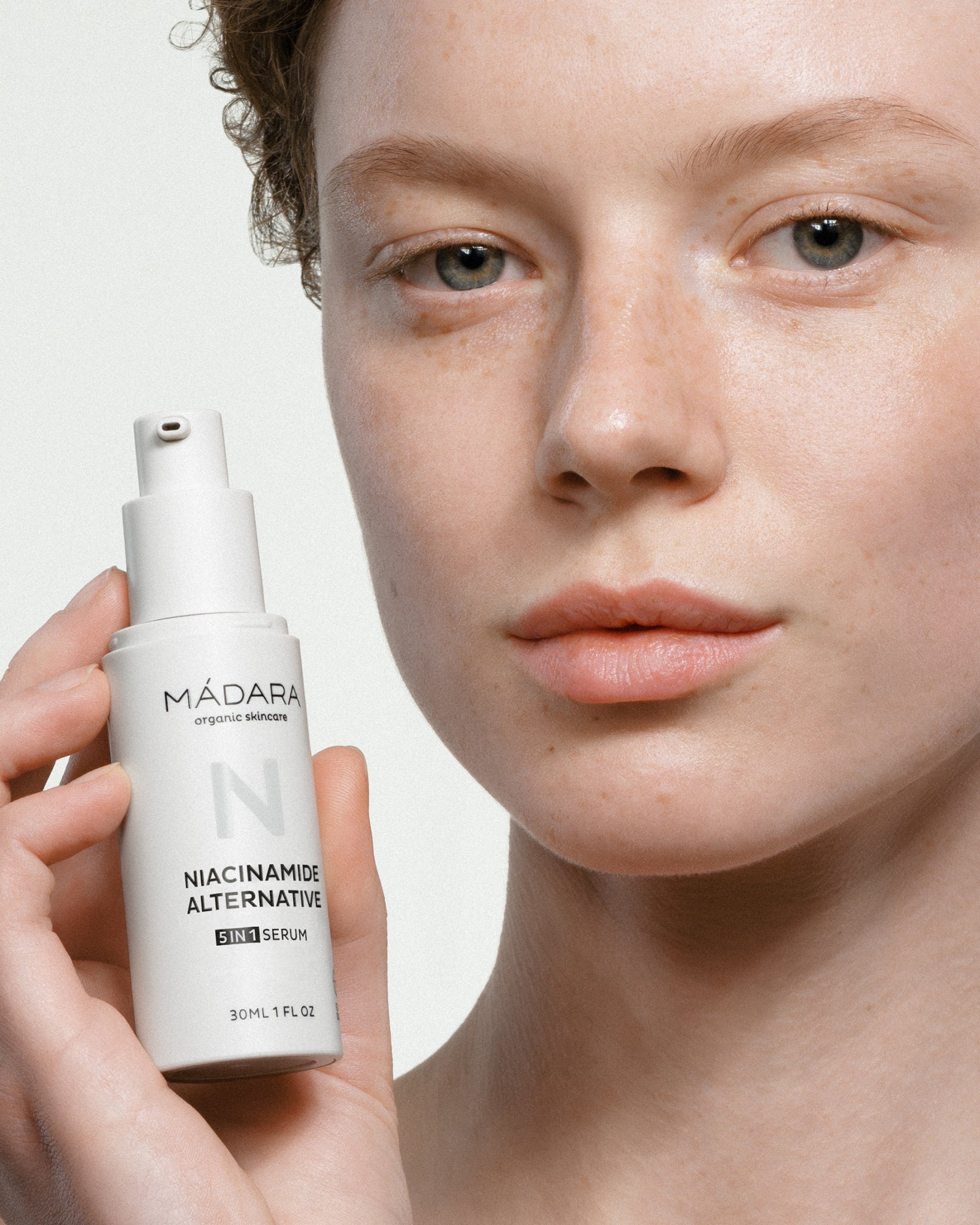 MÁDARA Organic Skincare plant niacinamide alternative madara A2223 product photo on plain background.