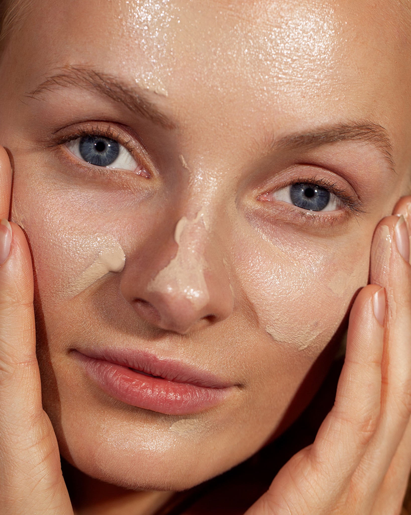 MÁDARA Organic Skincare plant stem cell spf SM3415 10 mineral sunscreen product photo on plain background.