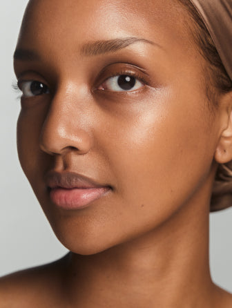 Close-up of Madara CC GO model wearing shade fudge