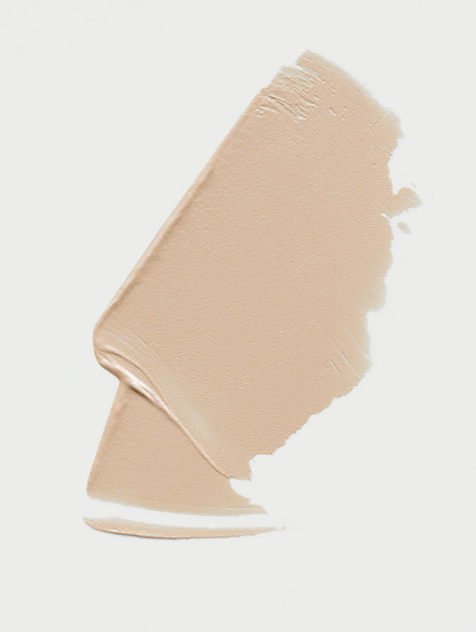 Close-up of Madara CC GO shade true beige