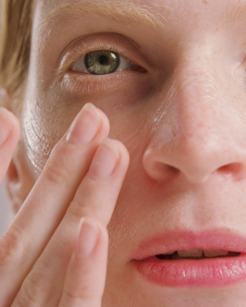 5-sos-hydra-intensive-serum-video