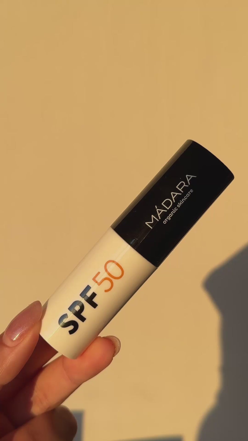 MADARA SPF50 stick @vickyyvalero